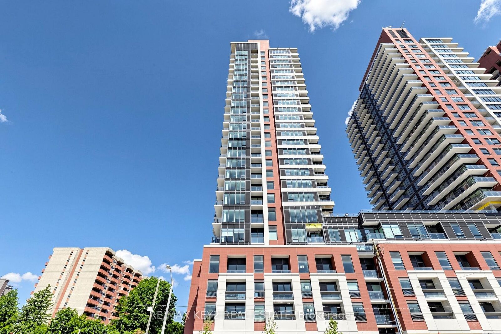 Property Photo:  4010 Eglinton Avenue W 706  ON M9A 0G5 
