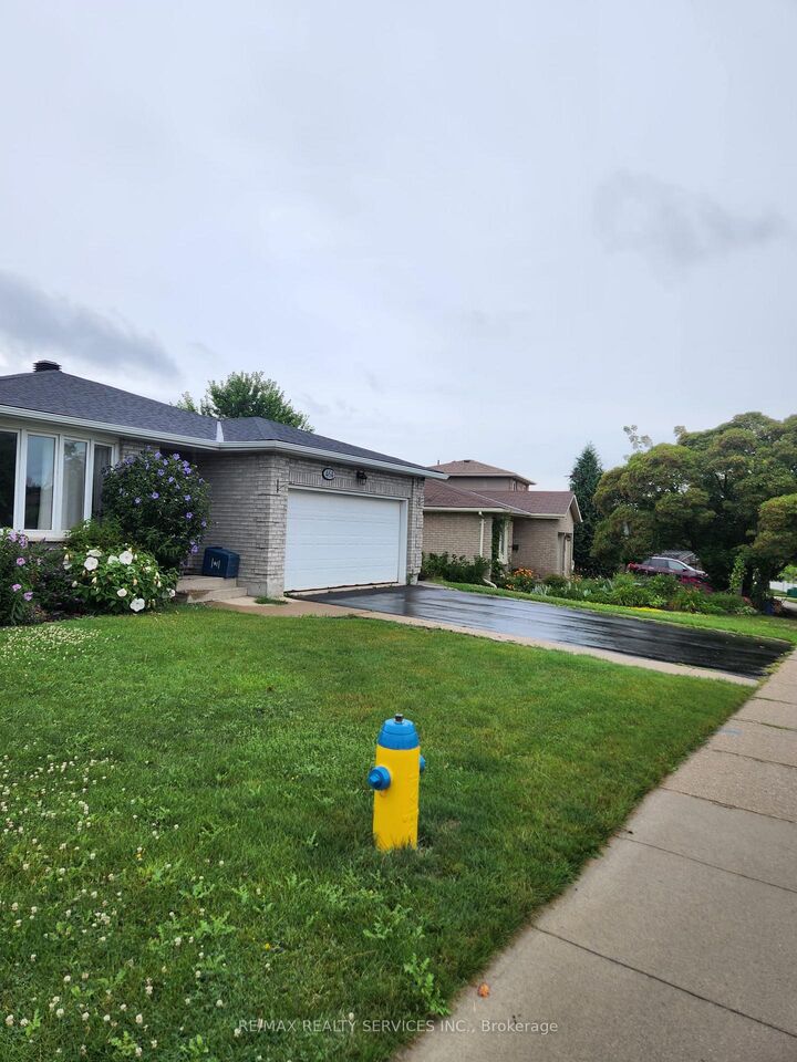 Property Photo:  464 Thorndale Drive Basement  ON N2T 1W5 