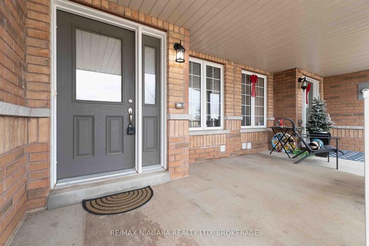 Property Photo: 48 Juneberry Road ON L2V 5G5