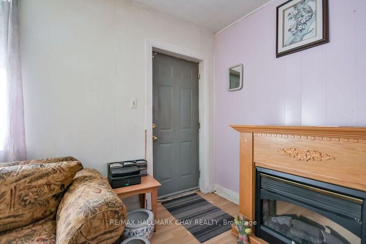 Property Photo: 168 Anne Street S ON L4N 2E5