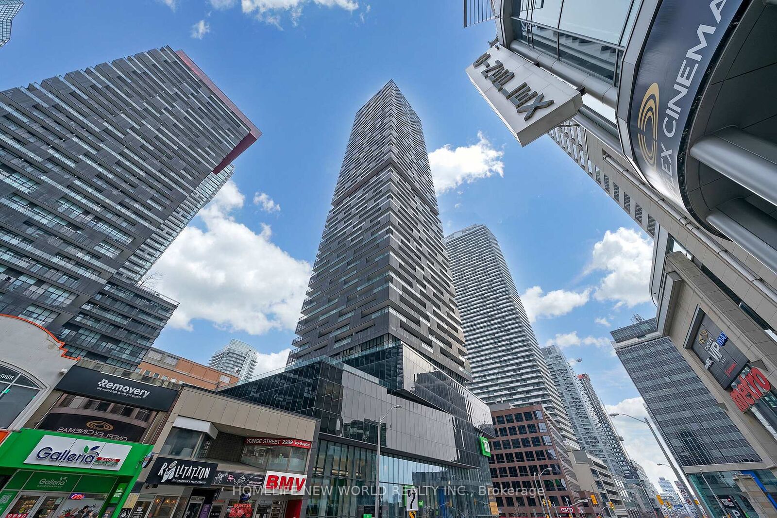 Property Photo:  8 Eglinton Avenue E 4903  ON M4P 1A6 