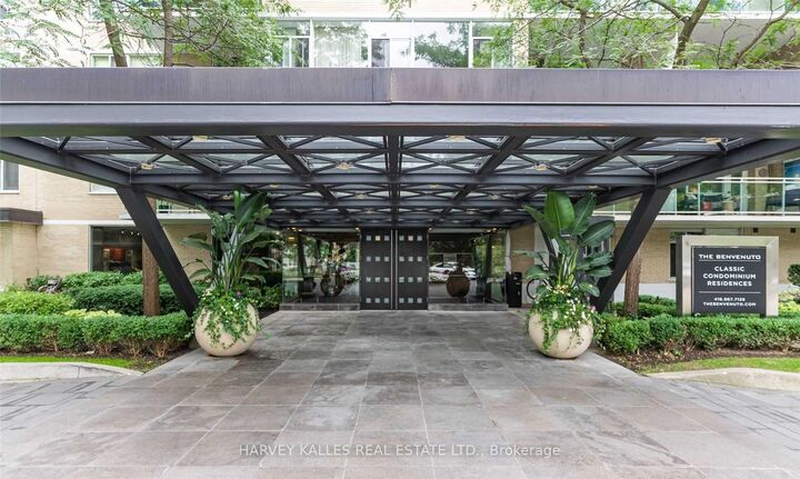 Property Photo: 1 Benvenuto Place 320 ON M4V 2L1
