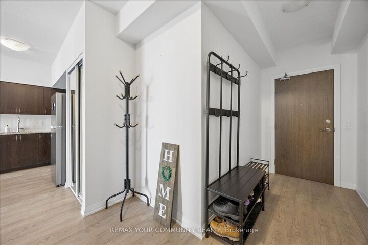 Property Photo: 9560 Markham Road 621 ON L6E 0T9