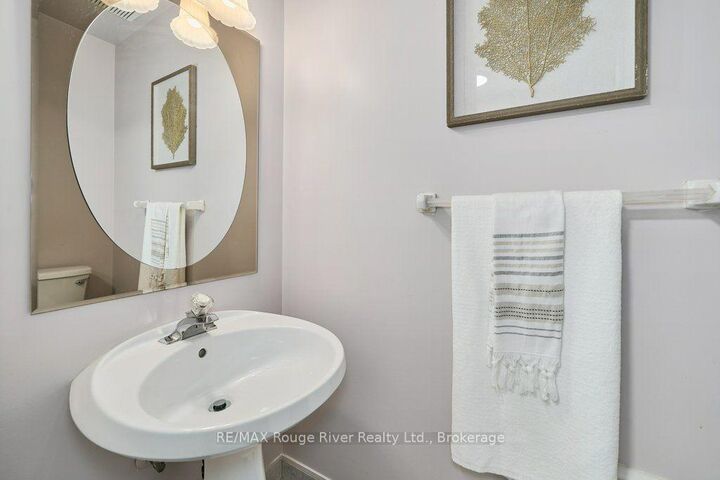 Property Photo:  939 Catskill Drive  ON L1J 8J9 