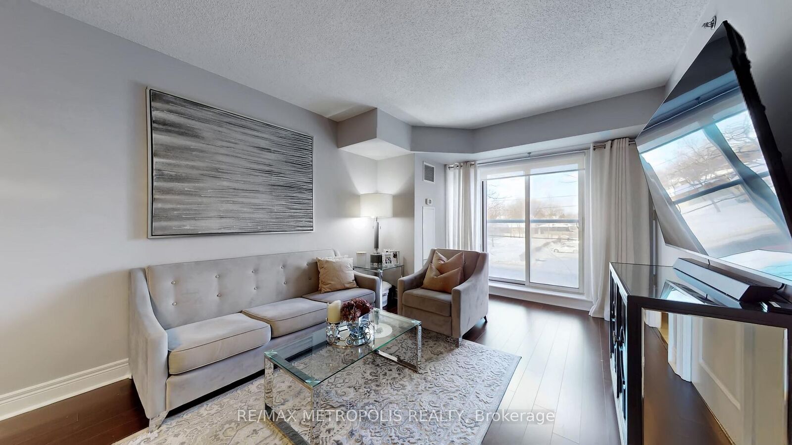 Property Photo: 701 Sheppard Avenue W 228 ON M3H 0B2