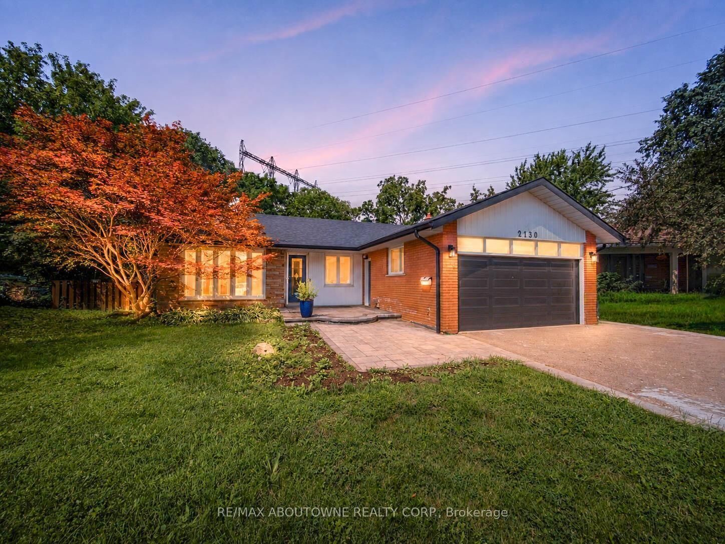 Property Photo: 2130 Greenhurst Avenue Upper ON L4X 1J6