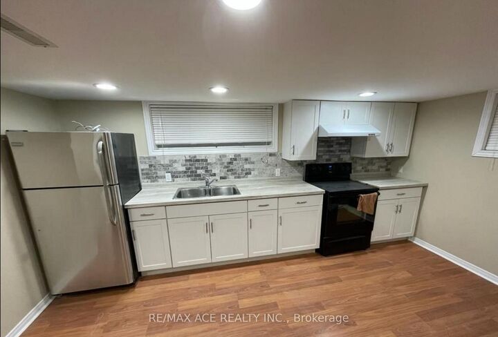Property Photo:  46 Mossbank Drive Bsmt  ON M1G 2C3 