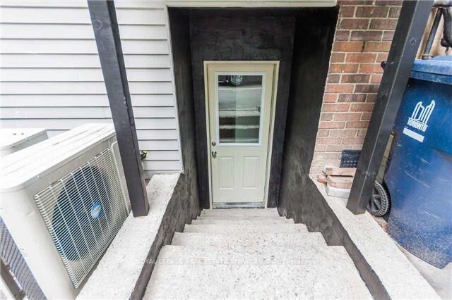 Property Photo:  55 Hillsdale Avenue E 2  ON M4S 1T4 