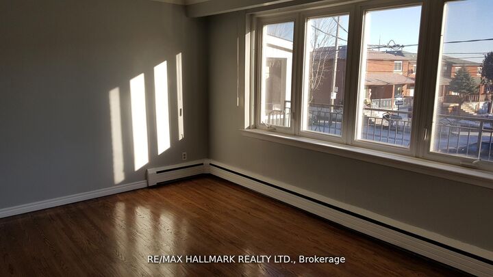 Property Photo: 1268 Davenport Road ON M6H 2G9