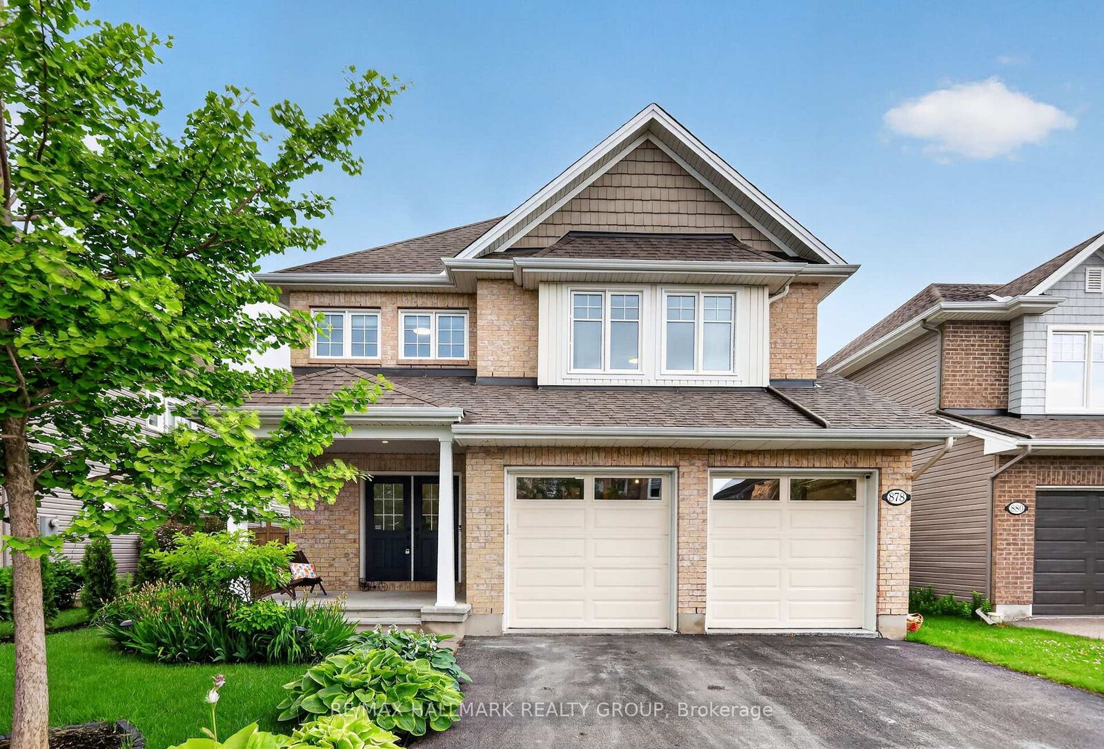 Property Photo: 878 Excursion Way ON K2J 6E3