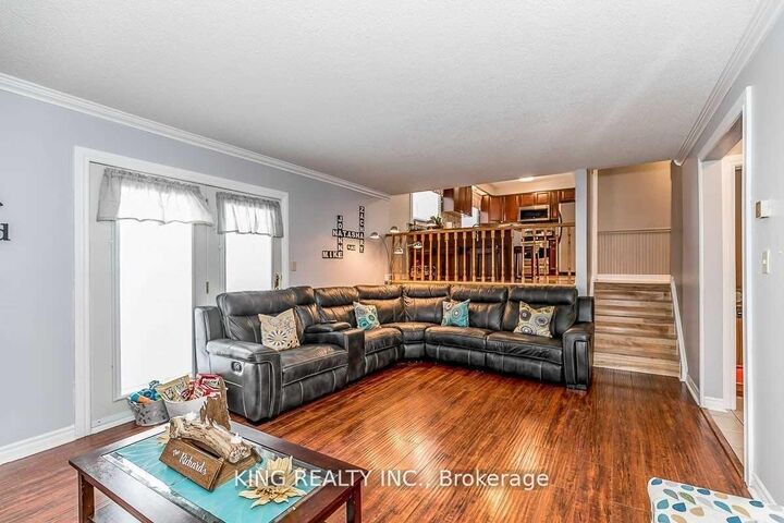Property Photo: 40 Victoria Crescent ON L7K 0A1