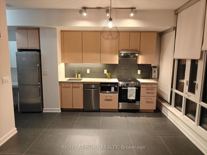 Property Photo: 3 Market Street ON M5E 0A3