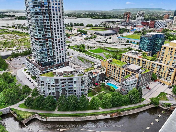 Property Photo:  300C Lett Street 619  ON K1R 0A8 