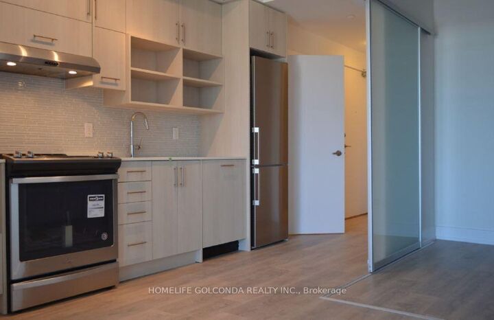 Property Photo: 150 Fairview Mall Drive 307 ON M2J 4T1