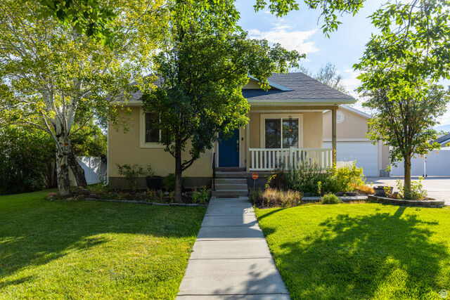 Property Photo: 244 W Dimaggio Dr UT 84074