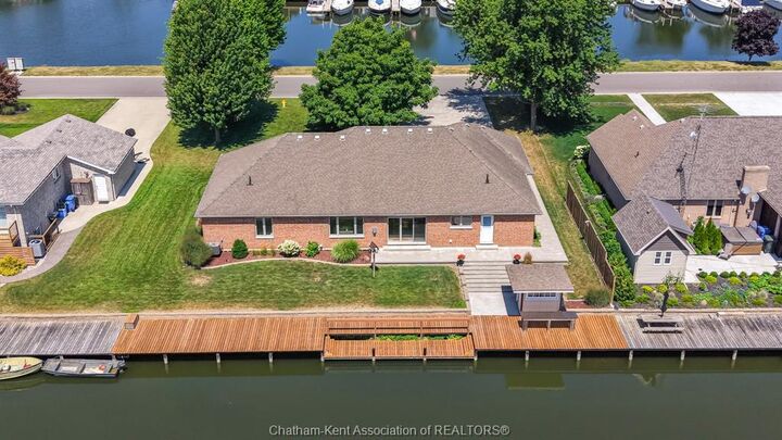 19045 Crest River Avenue — photo 1