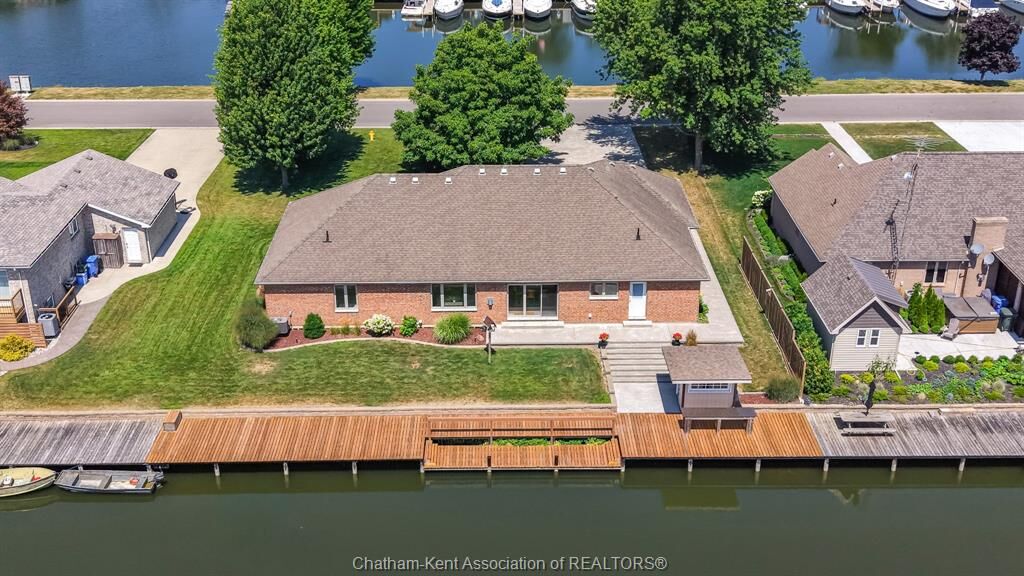 Property Photo: 19045 Crest River Avenue ON N0P 2L0