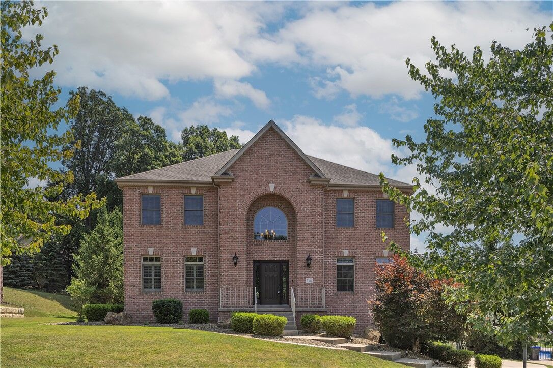 Property Photo:  310 Riva Ridge Dr  PA 16066 