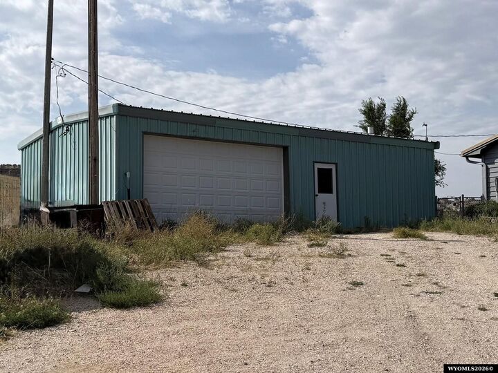 Property Photo: 684 Antelope Gap Rd WY 82201