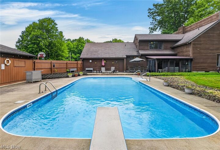 Property Photo:  1190 Trails Edge Drive  OH 44425 