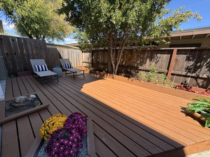Property Photo:  1056 Los Gamos Road E  CA 94903 