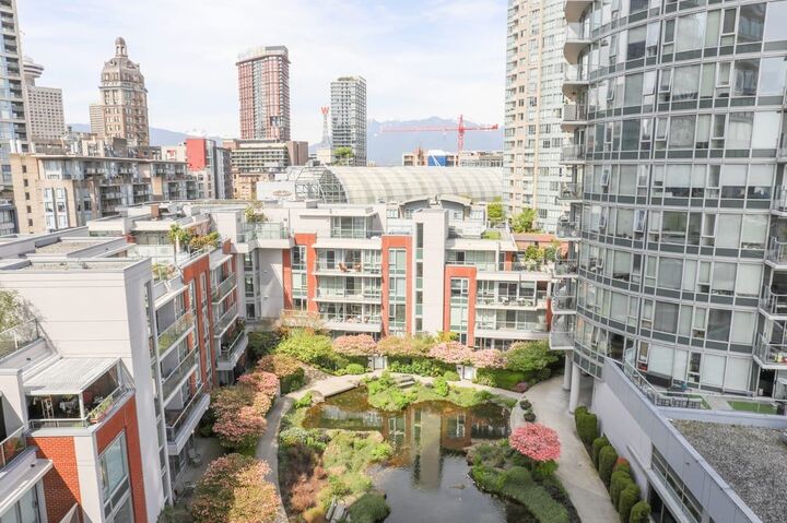 Property Photo: 688 Abbott Street 1009 BC V6B 0B9