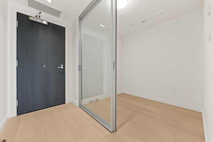 Property Photo:  785 Hourbour Way 501  BC V7P 0G3 