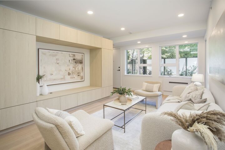 2471 St. George Street Th201 — photo 1