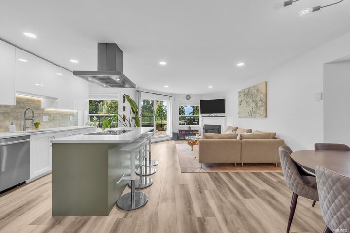 1500 Ostler Court 604 — photo 1