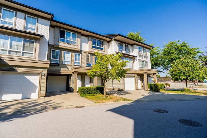 Property Photo: 19505 68A Avenue 18 BC V4N 6K3