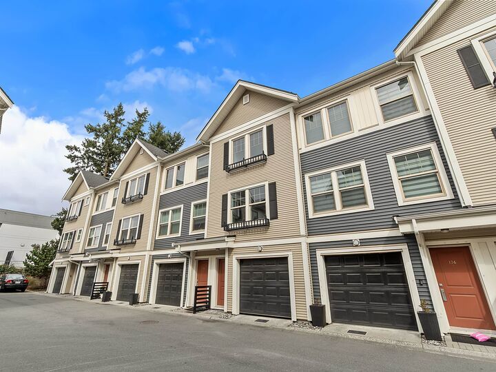 Property Photo:  32633 Simon Avenue 137  BC V2T 0G9 