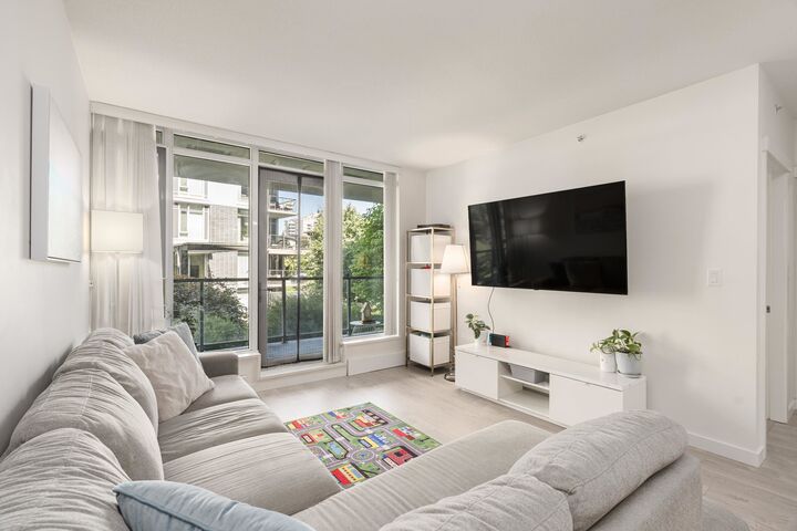 Property Photo: 3168 Riverwalk Avenue 210 BC V5S 0B8