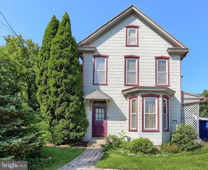Property Photo:  402 S Penn Street  PA 17257 
