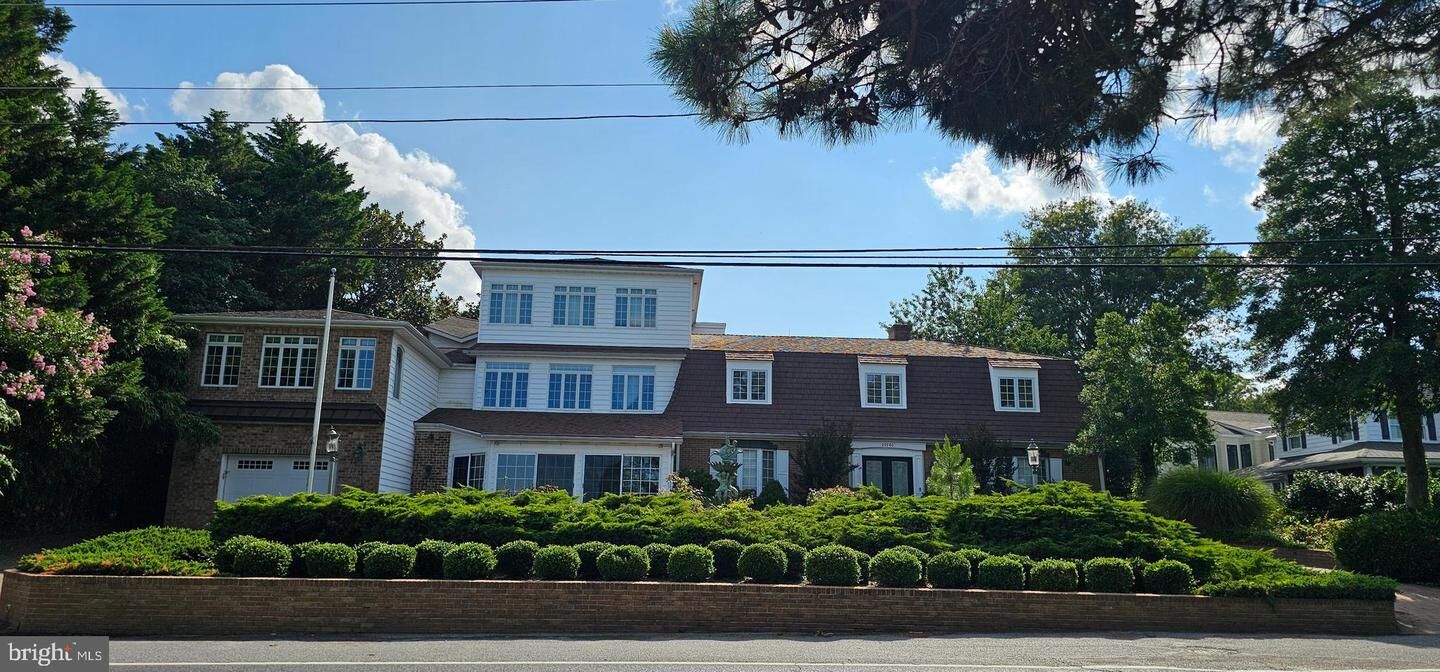 Property Photo: 20340 Silver Lake Drive DE 19971
