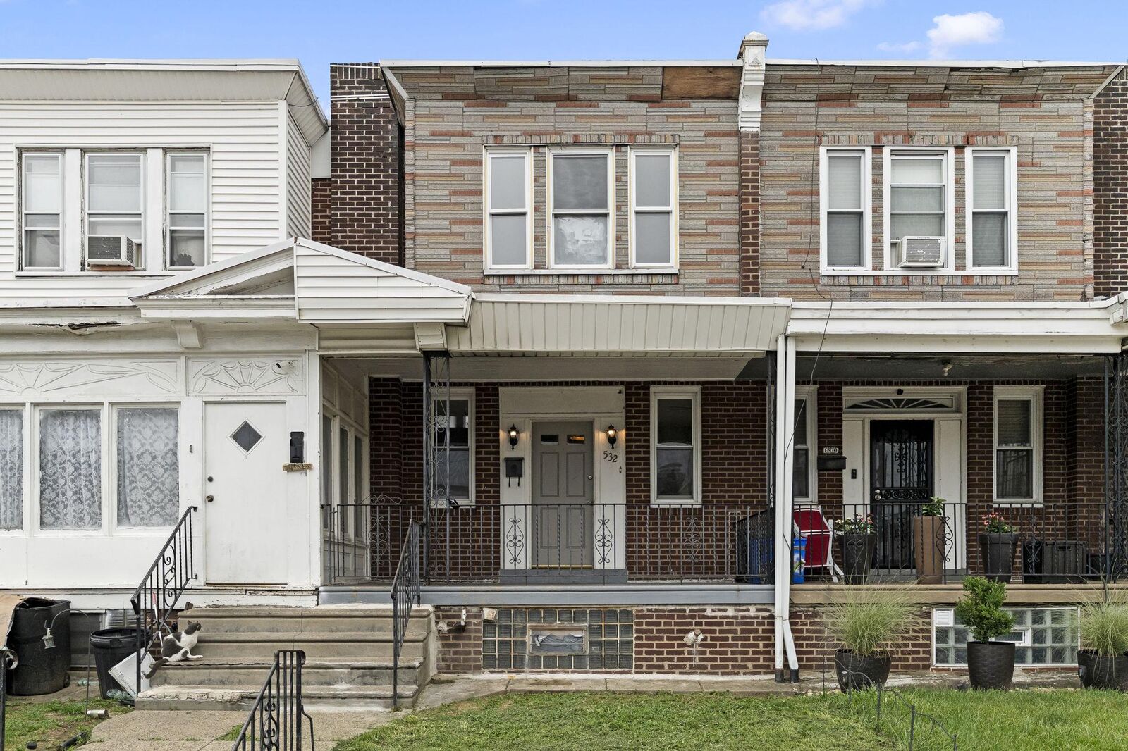 Property Photo: 532 E Cheltenham Avenue PA 19120