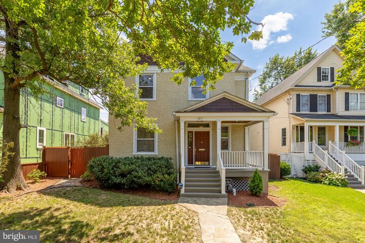 Property Photo: 1231 Franklin Street NE DC 20017