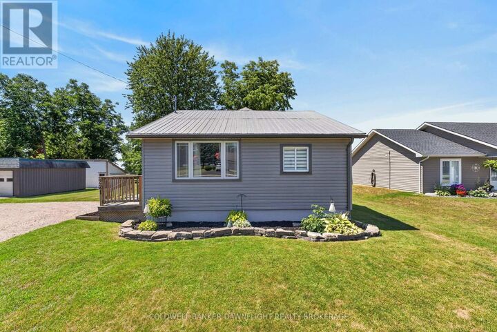 Property Photo:  221 Prince Arthur Street  ON N0M 1K0 