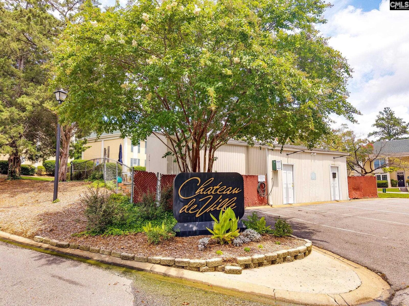 Property Photo: 3600 Chateau C-204 SC 29204