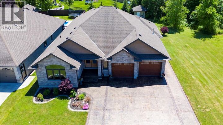 Property Photo: 3849 Ferne Avenue ON N0N 1E0