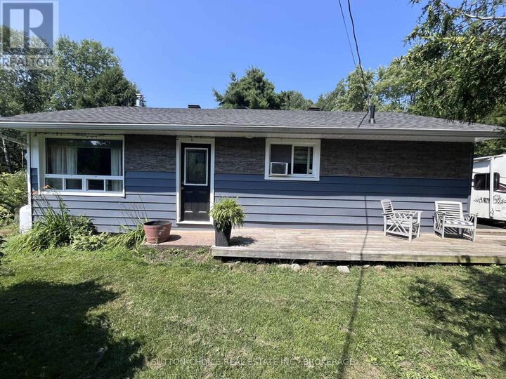 594 Derland Road — photo 1