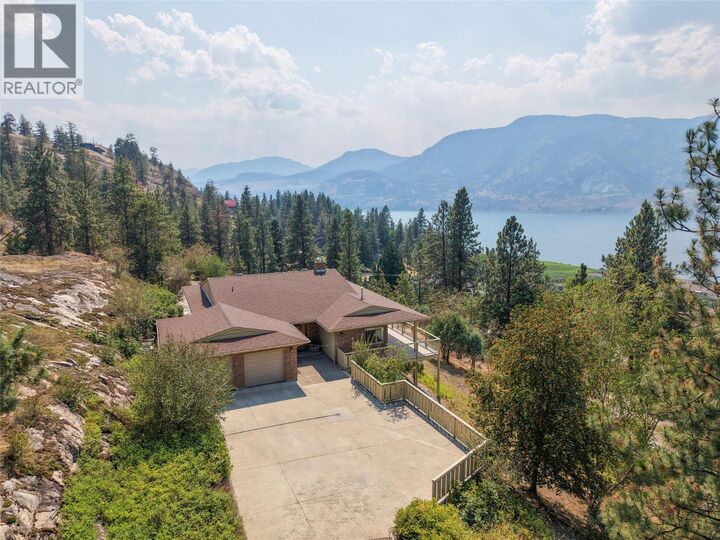 Property Photo: 3954 Valleyview Road BC V2A 8V8