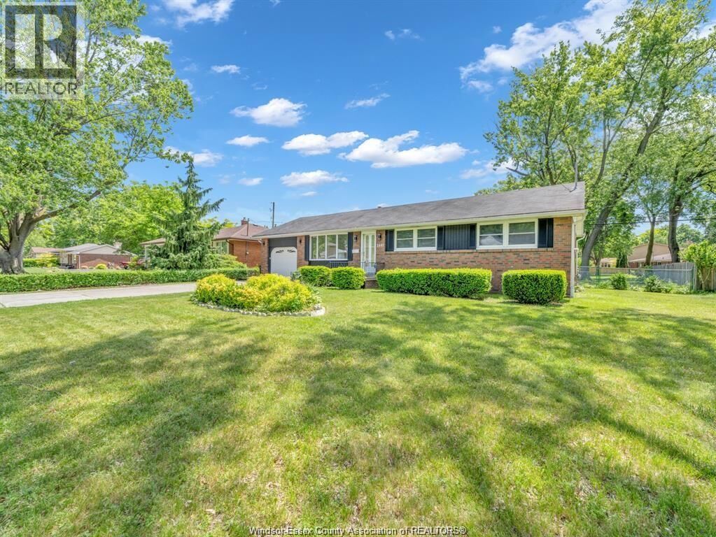Property Photo:  2445 Todd Lane#Upper Unit  ON N9H 1K4 