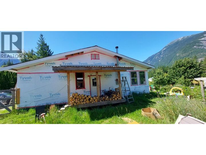 Property Photo:  1276 Mackenzie Highway  BC V0T 1C0 