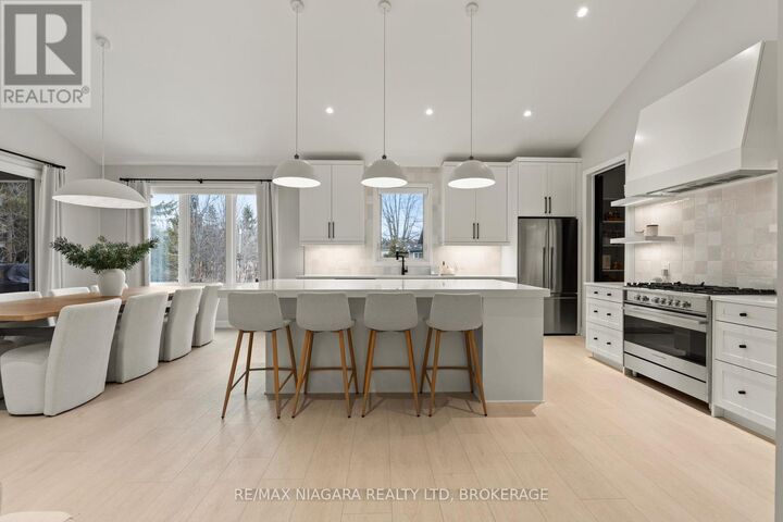 Property Photo:  27 Maple Leaf Avenue South  ON L0S 1N0 
