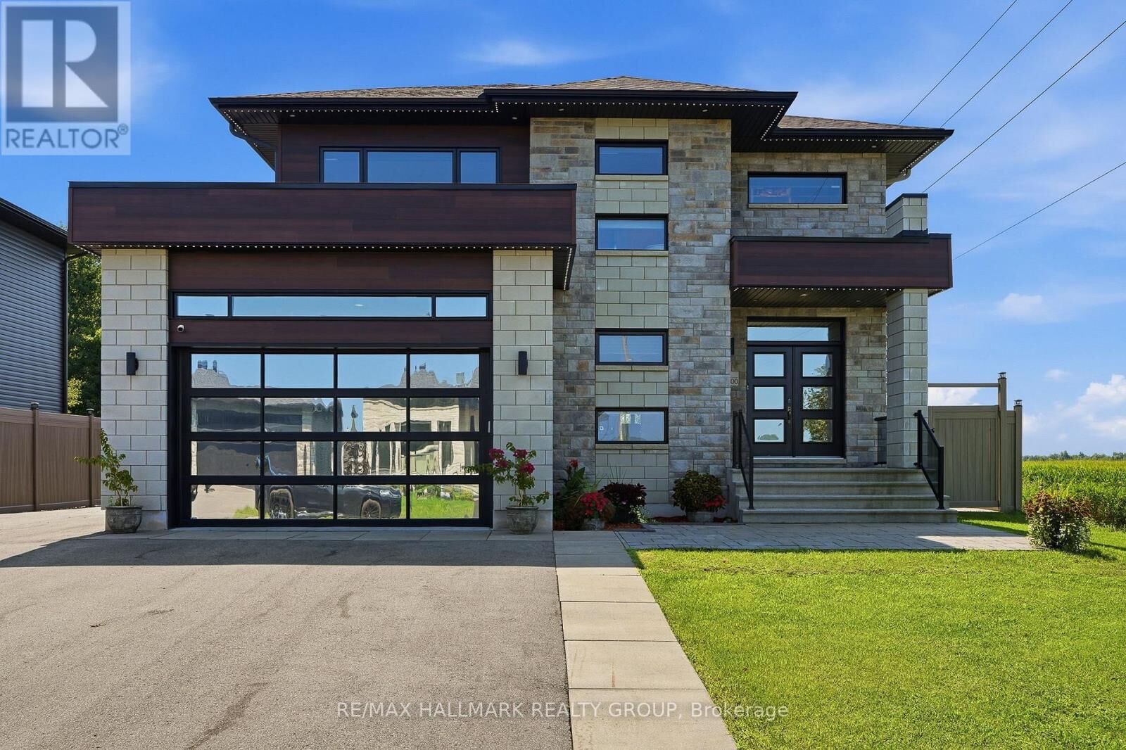 Property Photo: 300 Dore Street ON K0A 1M0