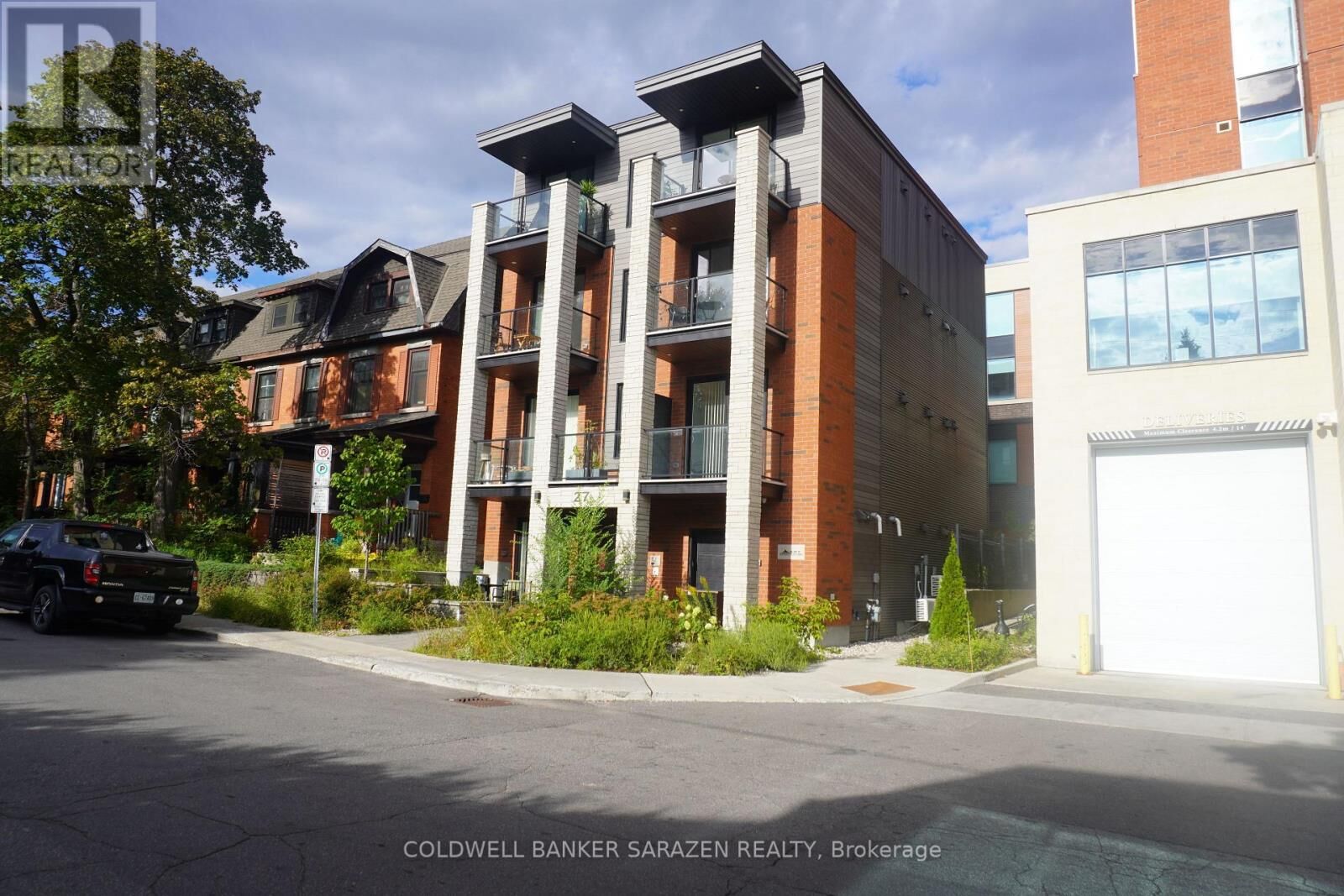 Property Photo:  27 Monk Street 3  ON K1S 3Y7 