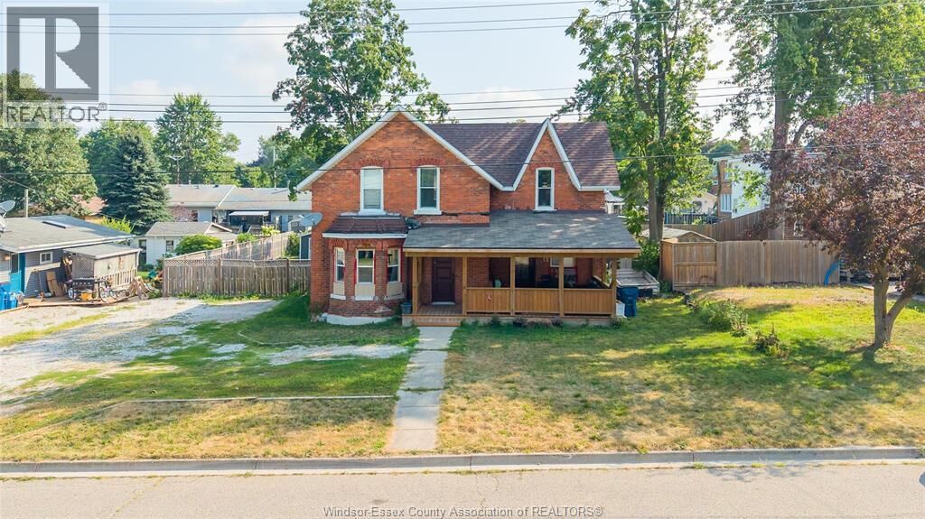 Photo de la propriété:  13 Hall Street North  ON N0P 1A0 
