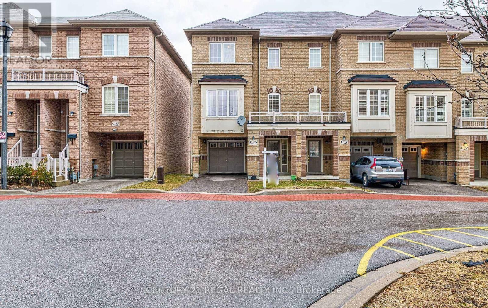 Property Photo: 17C Vasto Lane Road ON M1M 1R2