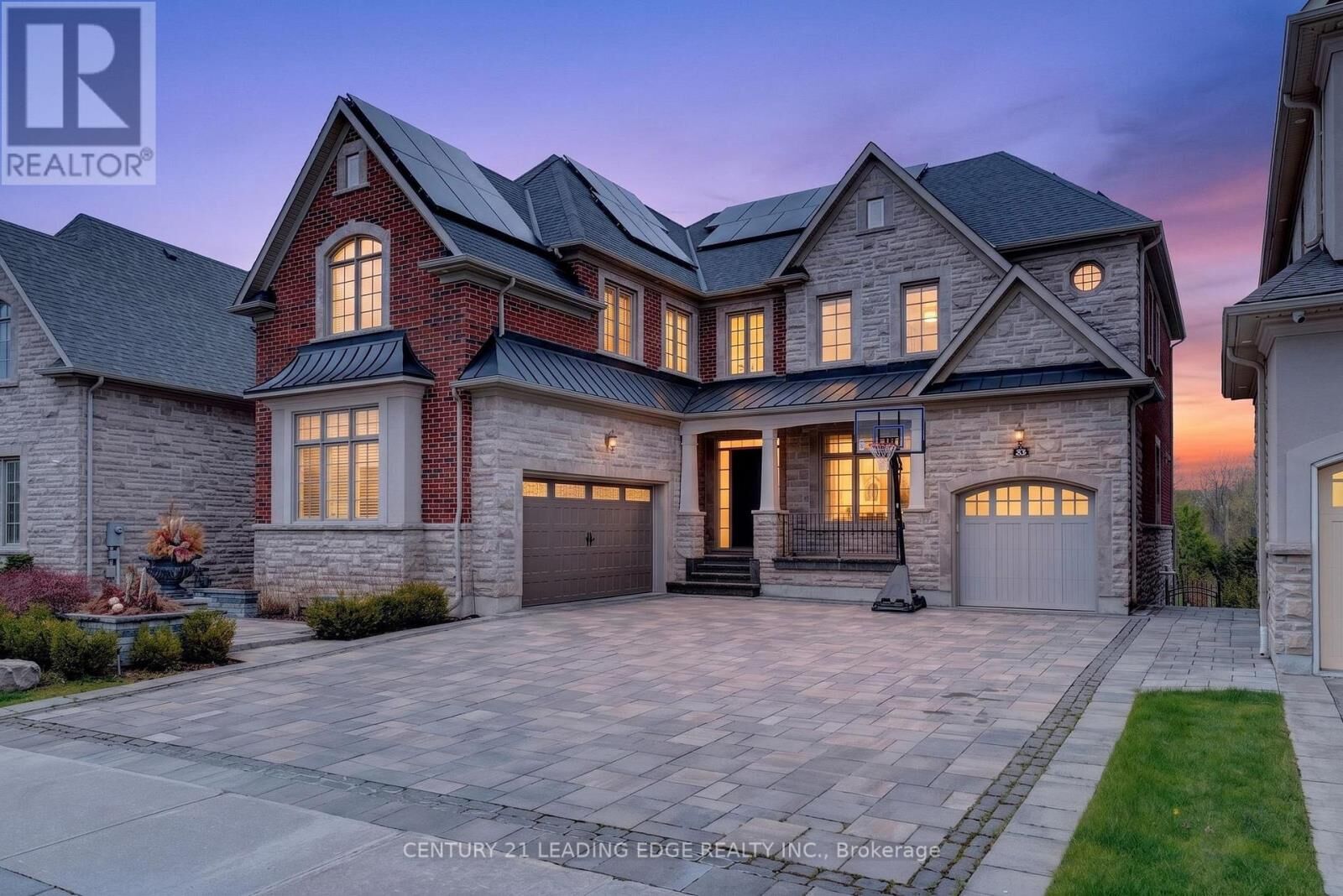 Property Photo:  33 Stollery Pond Crescent  ON L6C 1K4 