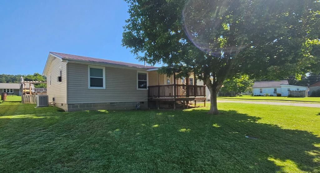 Property Photo:  38 4th Street  KY 41230 